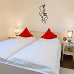 Haus Am Muehlenweg - Neue, Sonnendurchflutete Mit Aufzug Und Tiefgarage - Barrierefrei Appartamento Bad Wörishofen