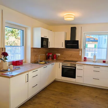 Haus Am Muehlenweg - Neue, Sonnendurchflutete Mit Aufzug Und Tiefgarage - Barrierefrei Appartamento *